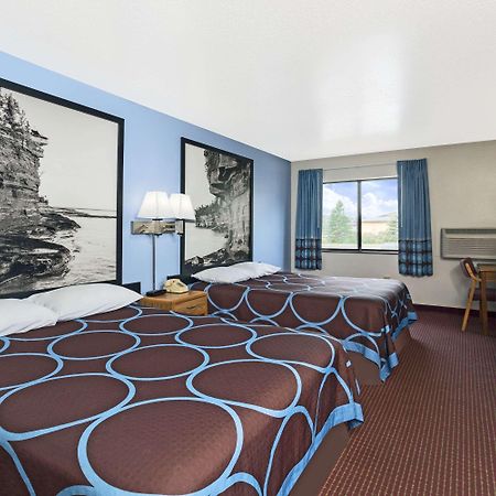 Super 8 By Wyndham Wisconsin Dells Hotell Eksteriør bilde