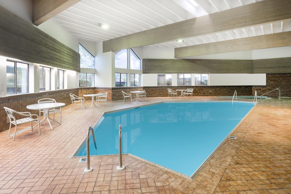 Super 8 By Wyndham Wisconsin Dells Hotell Eksteriør bilde