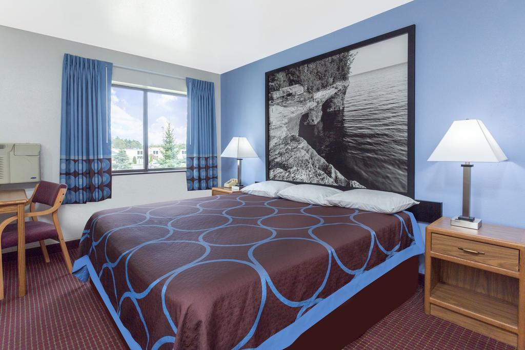 Super 8 By Wyndham Wisconsin Dells Hotell Eksteriør bilde