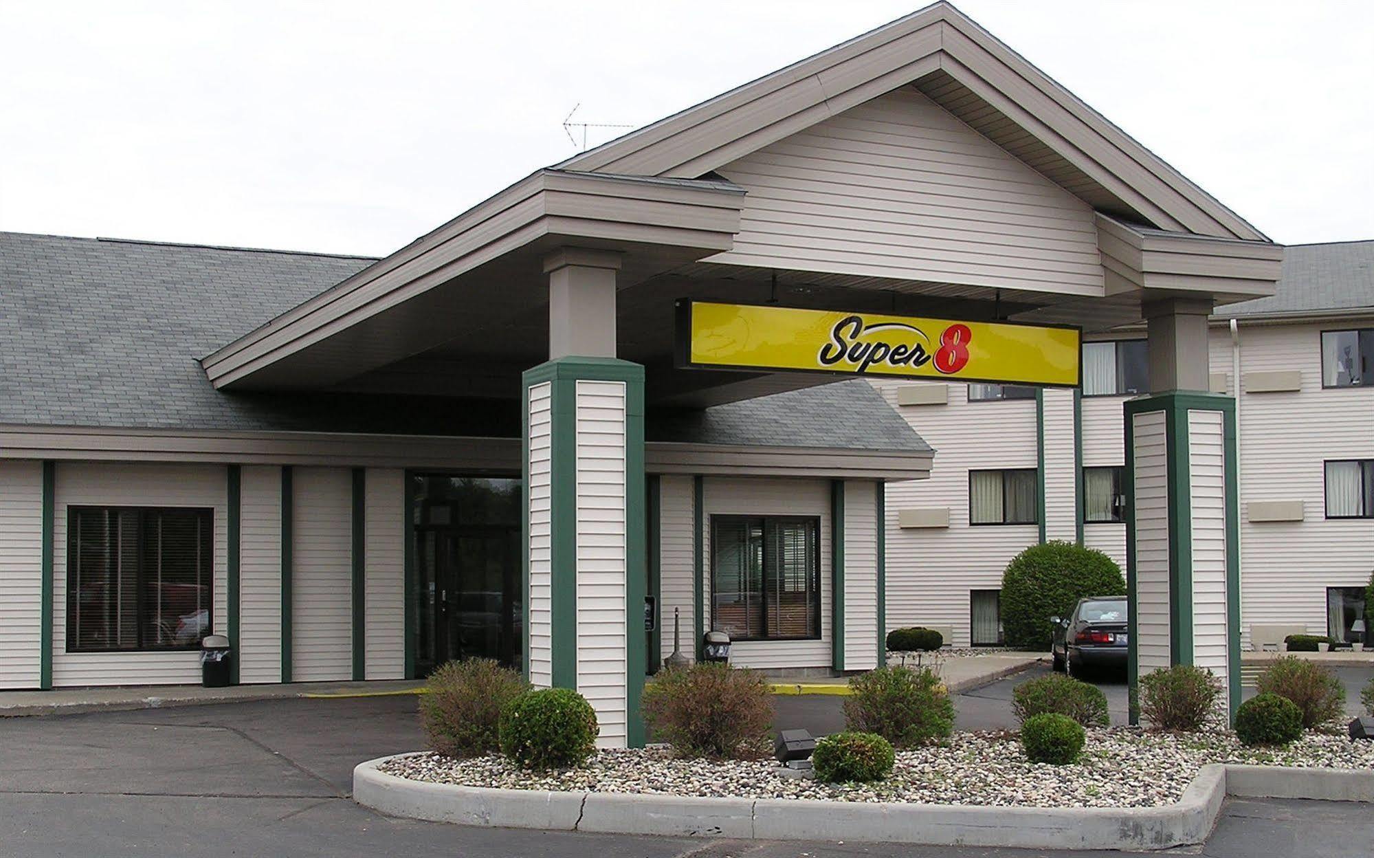 Super 8 By Wyndham Wisconsin Dells Hotell Eksteriør bilde